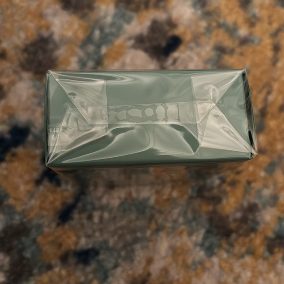 La Mer Lip Balm - Picture 4 of 4